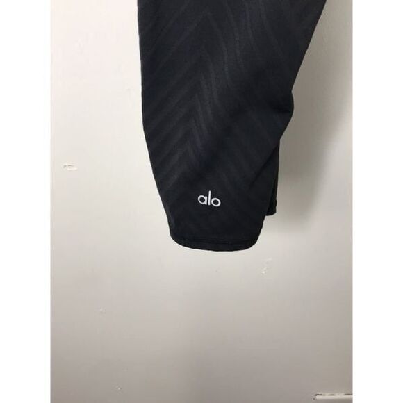 Alo Capri leggings size M….0601 - Picture 7 of 8